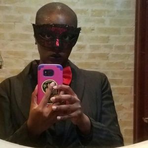 Meet your Posher, Alexuss